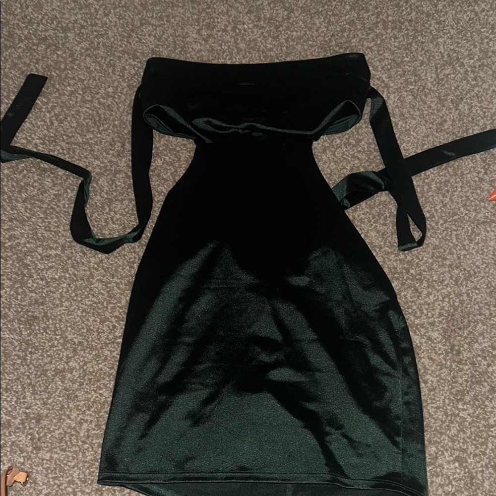 Lucy in the Sky dark green Strapless Dress